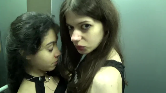 Anal Fuck and Threesome Sex in an Elevator Dollscult